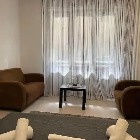 Old Center Apartment